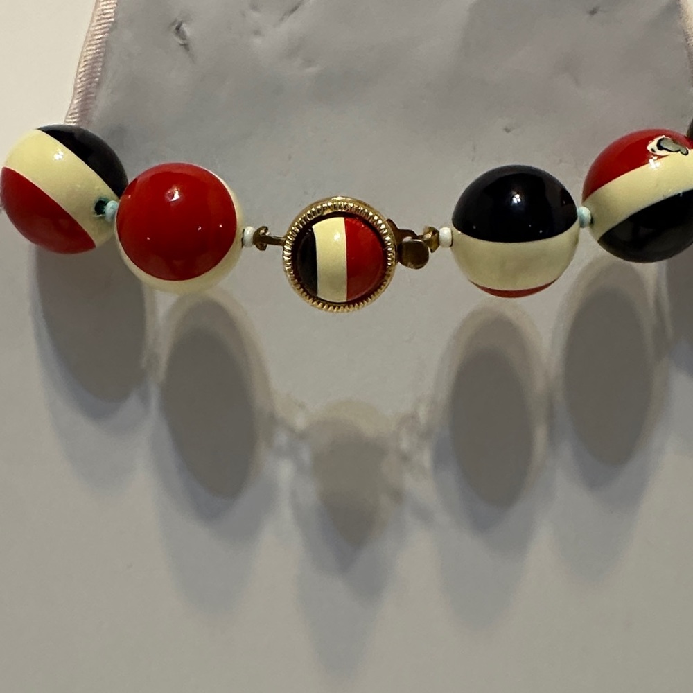 Vintage Red White & Blue Beaded Necklace - Picture 6 of 11